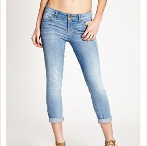 Guess Crop Mid rise lightwash Jeans